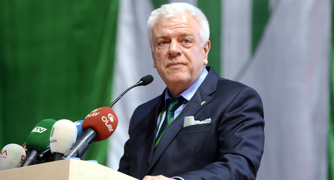 Ali Ay'dan adaylık açıklaması!