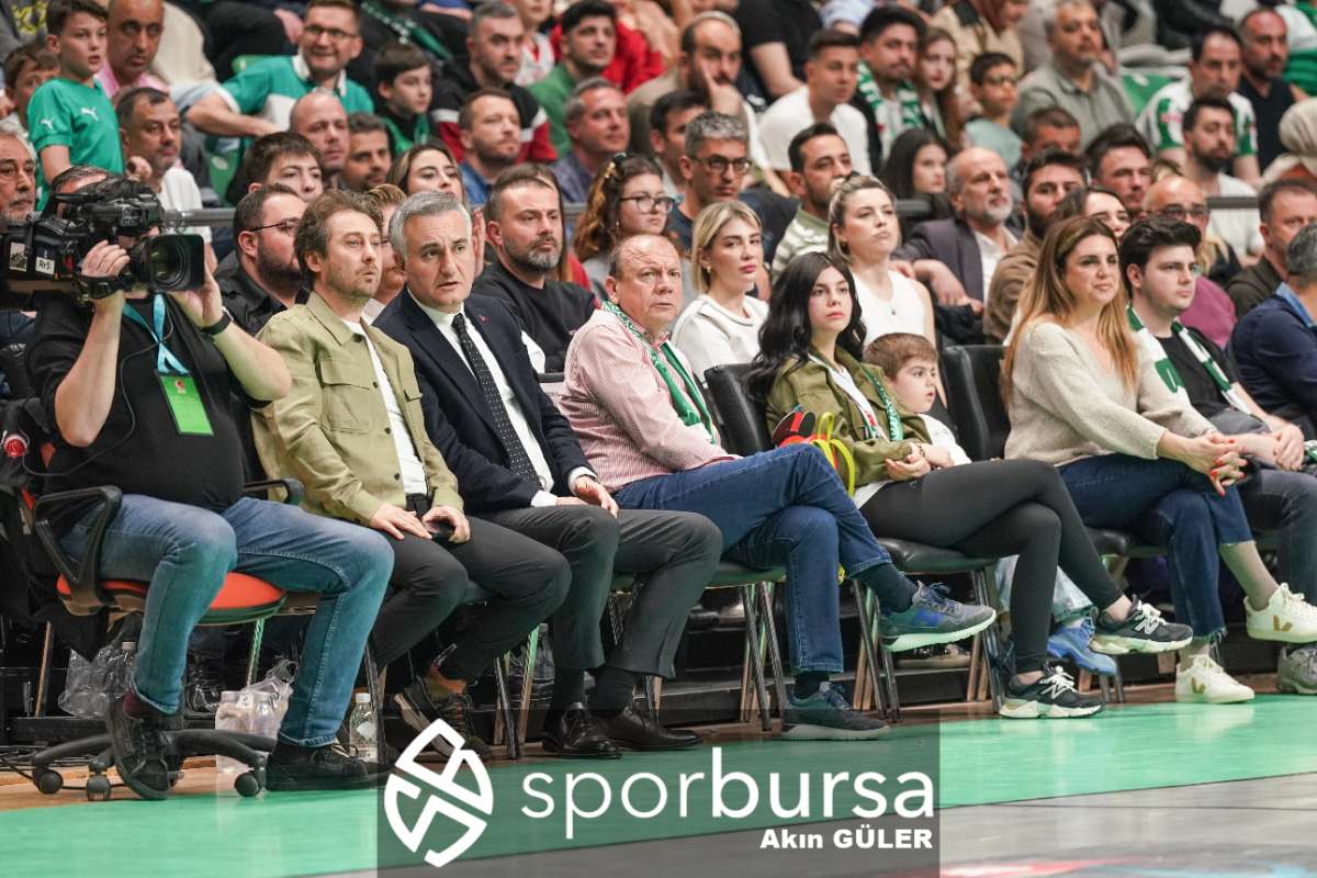 BURSASPOR YÖRSAN - BEŞİKTAŞ FİBABANKA MAÇ FOTOĞRAFLARI