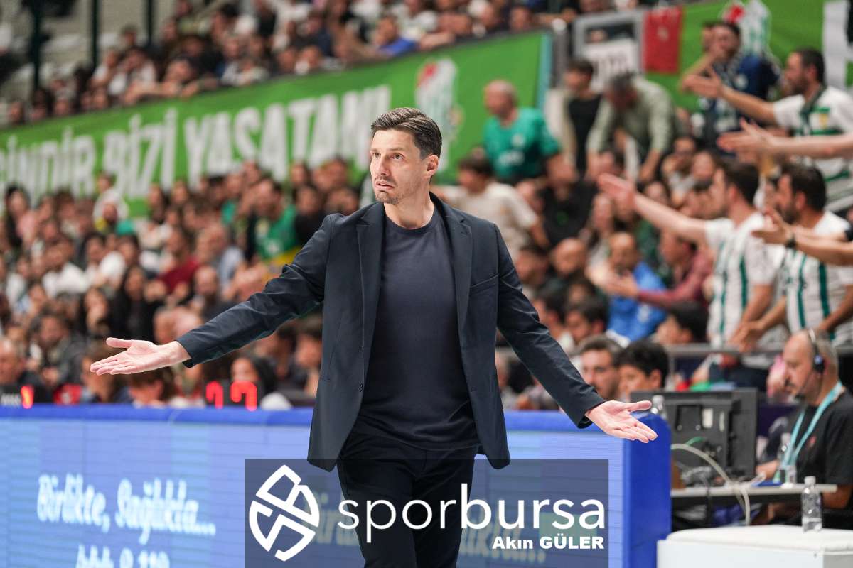 BURSASPOR YÖRSAN - BEŞİKTAŞ FİBABANKA MAÇ FOTOĞRAFLARI