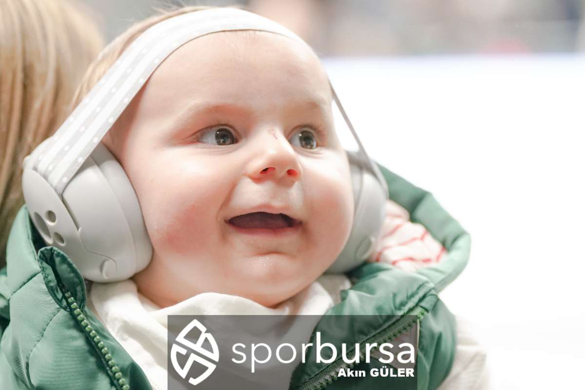 BURSASPOR YÖRSAN - BEŞİKTAŞ FİBABANKA MAÇ FOTOĞRAFLARI