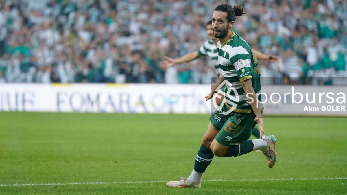 BURSASPOR - ARNAVUTKÖY BELEDİYESPOR MAÇ FOTOĞRAFLARI