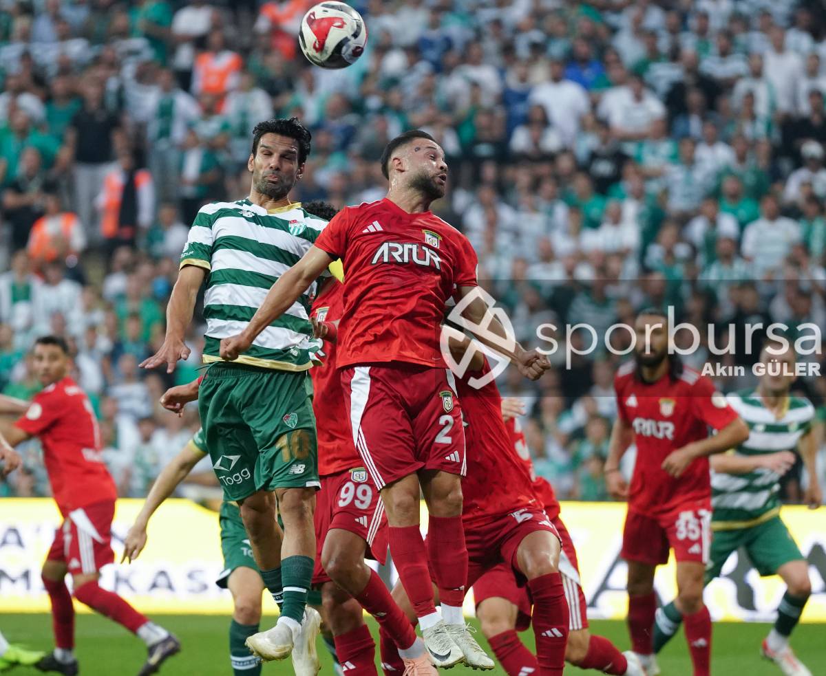 BURSASPOR - ARNAVUTKÖY BELEDİYESPOR MAÇ FOTOĞRAFLARI