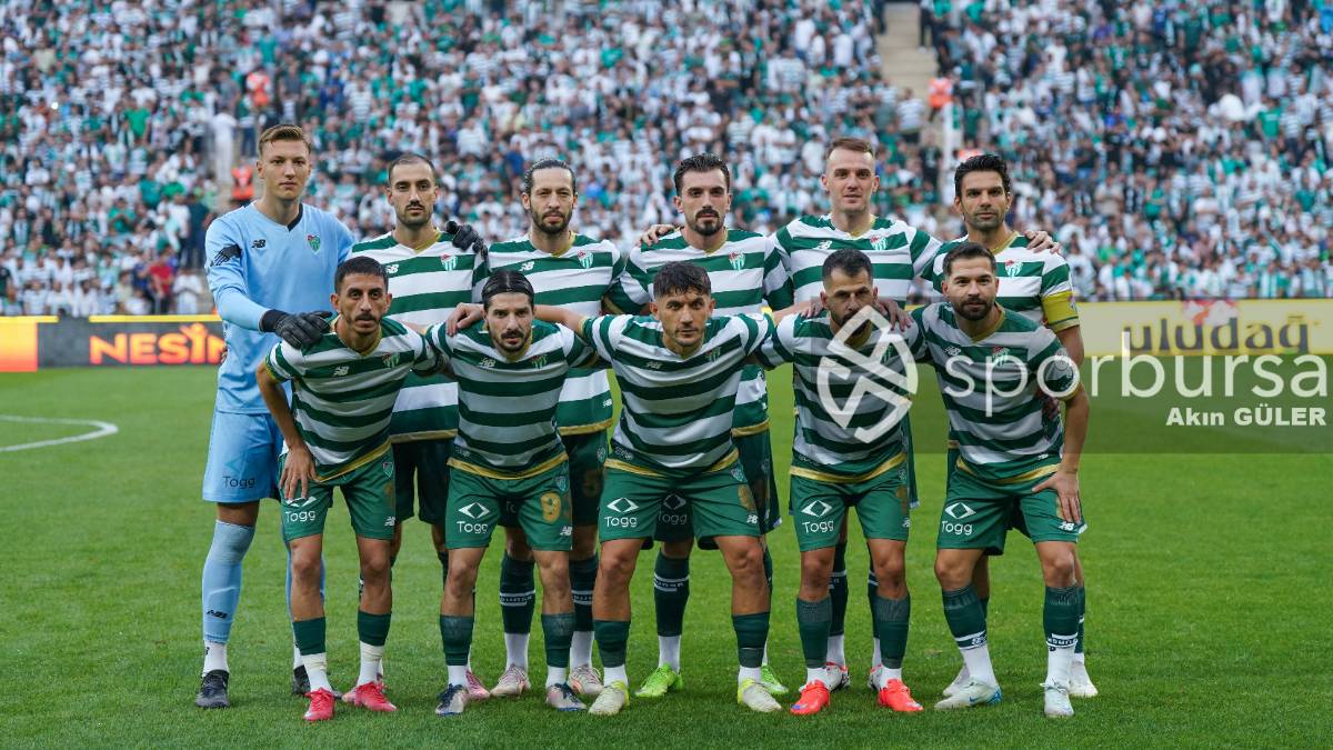 BURSASPOR - ARNAVUTKÖY BELEDİYESPOR MAÇ FOTOĞRAFLARI