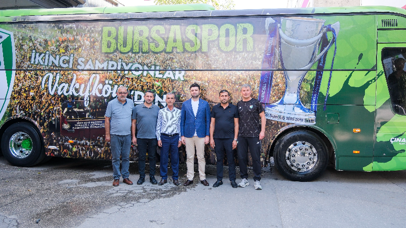 Başkan Çelik’ten altyapıya otobüs veren Çınaralp’e teşekkür