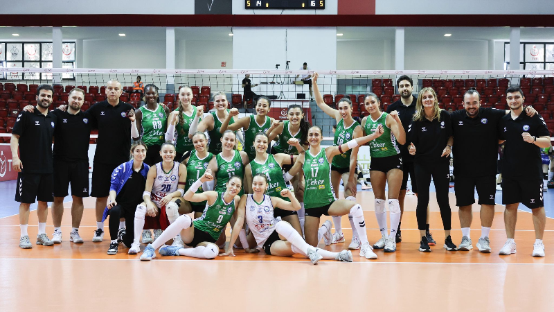 Nilüfer Belediyespor Eker 5 seti seviyor