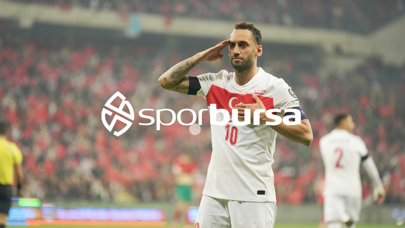 Hakan Çalhanoğlu: Böyle tezahüratı (cendere) ilk kez gördüm!