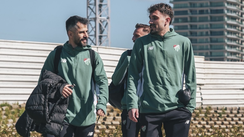 Bursaspor özel uçakla Muş’a gitti