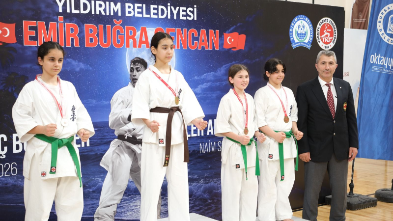 Yıldırımlı karatecilerden 65 madalya