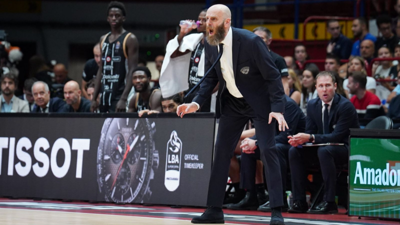 Tofaş, SporBursa’nın ilk kez yazdığı İtalyan Antrenör Cancellieri'yi açıkladı