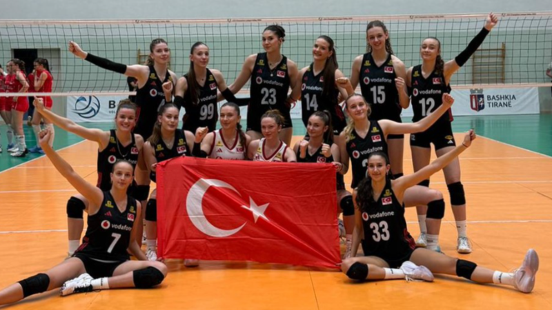 U18 Kız Milli Takımımız Balkan ikincisi oldu