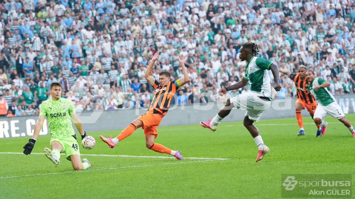 BURSASPOR - SHAKTAR DONETSK SEZON AÇILIŞ MAÇI FOTOĞRAFLARI