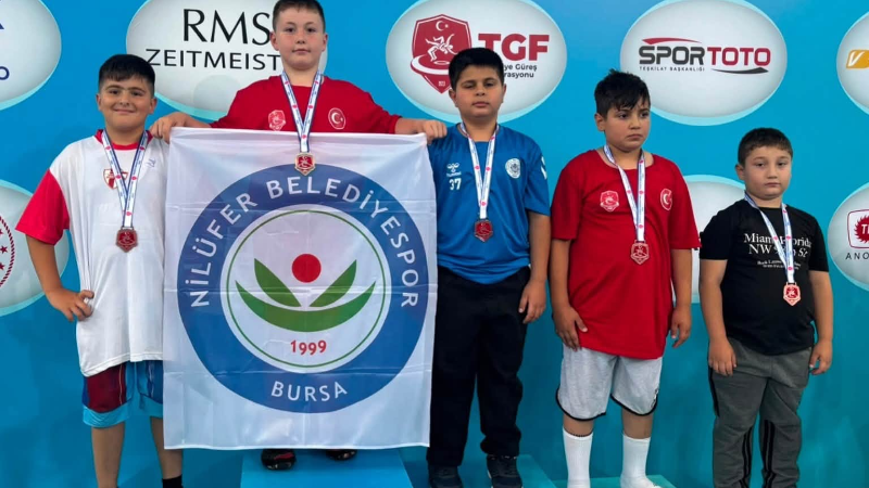 Nilüfer Belediyesporlu sporculardan çifte başarı!