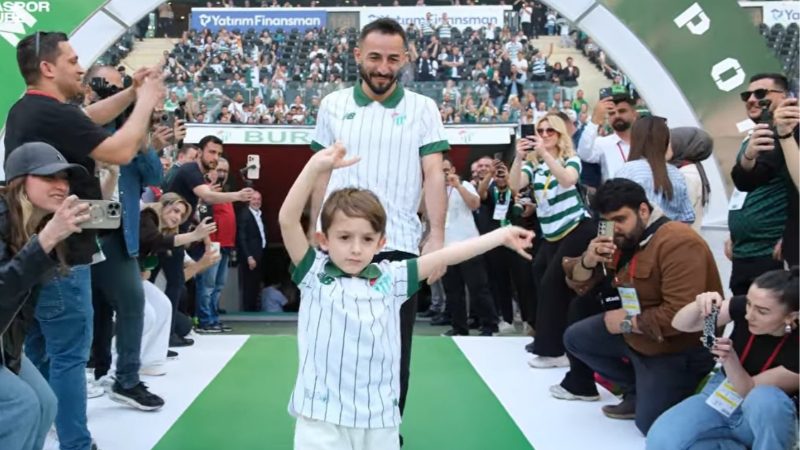 Şampiyon Timsah Hamza Gür’ün yeni adresi belli oldu