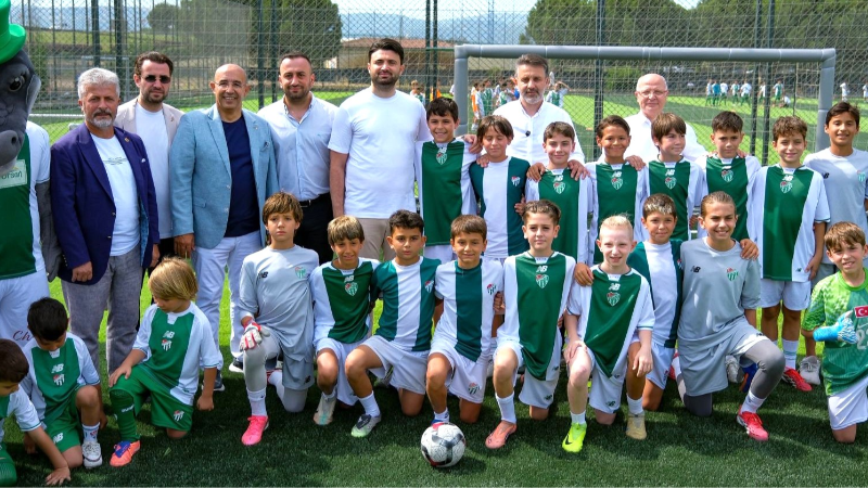 Bursaspor Futbol Okulları için seçme yapılacak