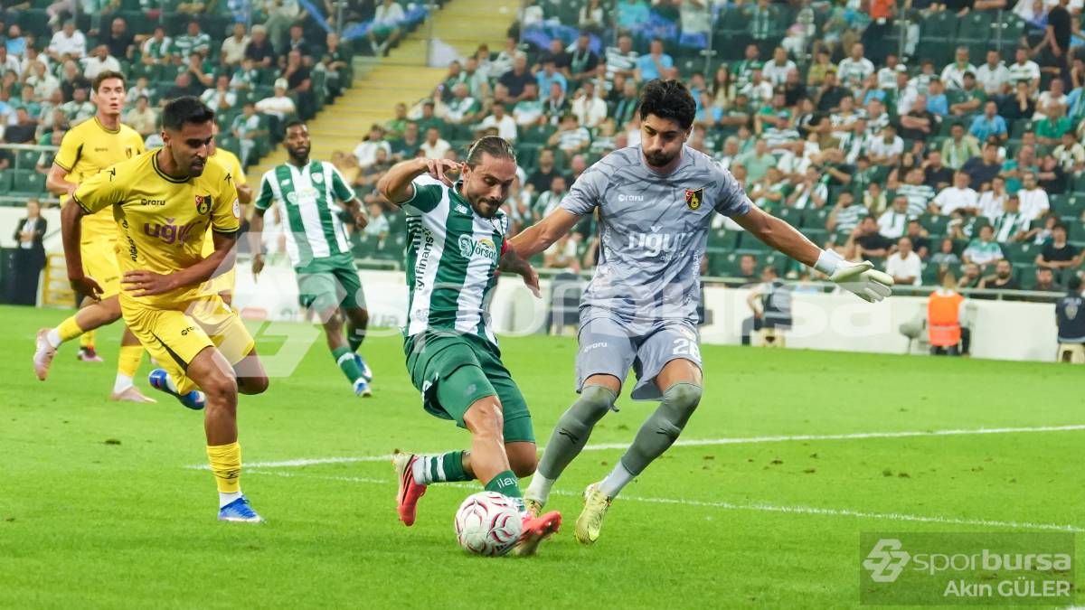 BURSASPOR - İSTANBULSPOR MAÇI FOTOĞRAFLARI