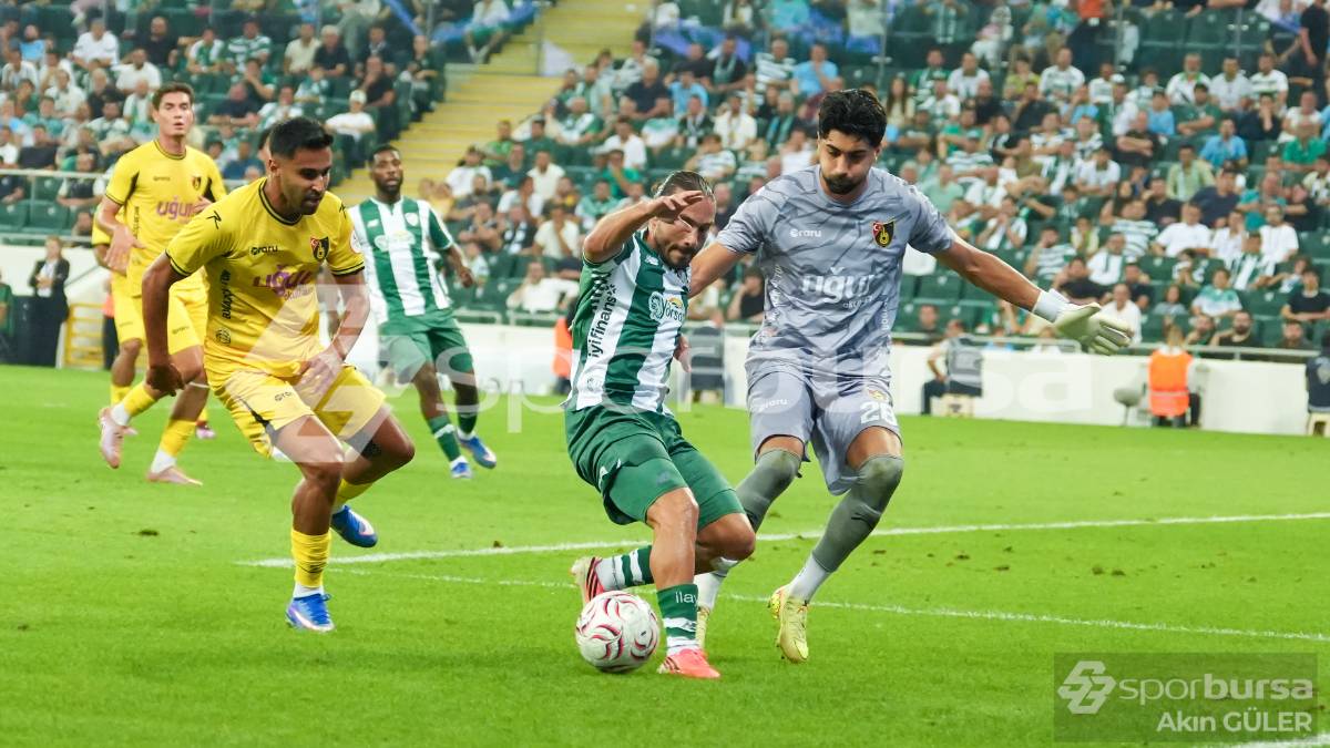 BURSASPOR - İSTANBULSPOR MAÇI FOTOĞRAFLARI