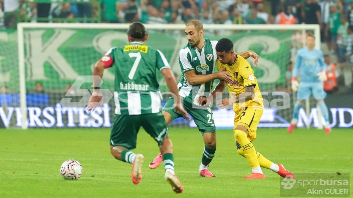 BURSASPOR - İSTANBULSPOR MAÇI FOTOĞRAFLARI