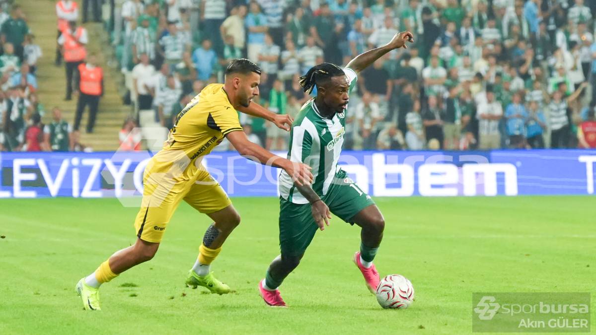 BURSASPOR - İSTANBULSPOR MAÇI FOTOĞRAFLARI