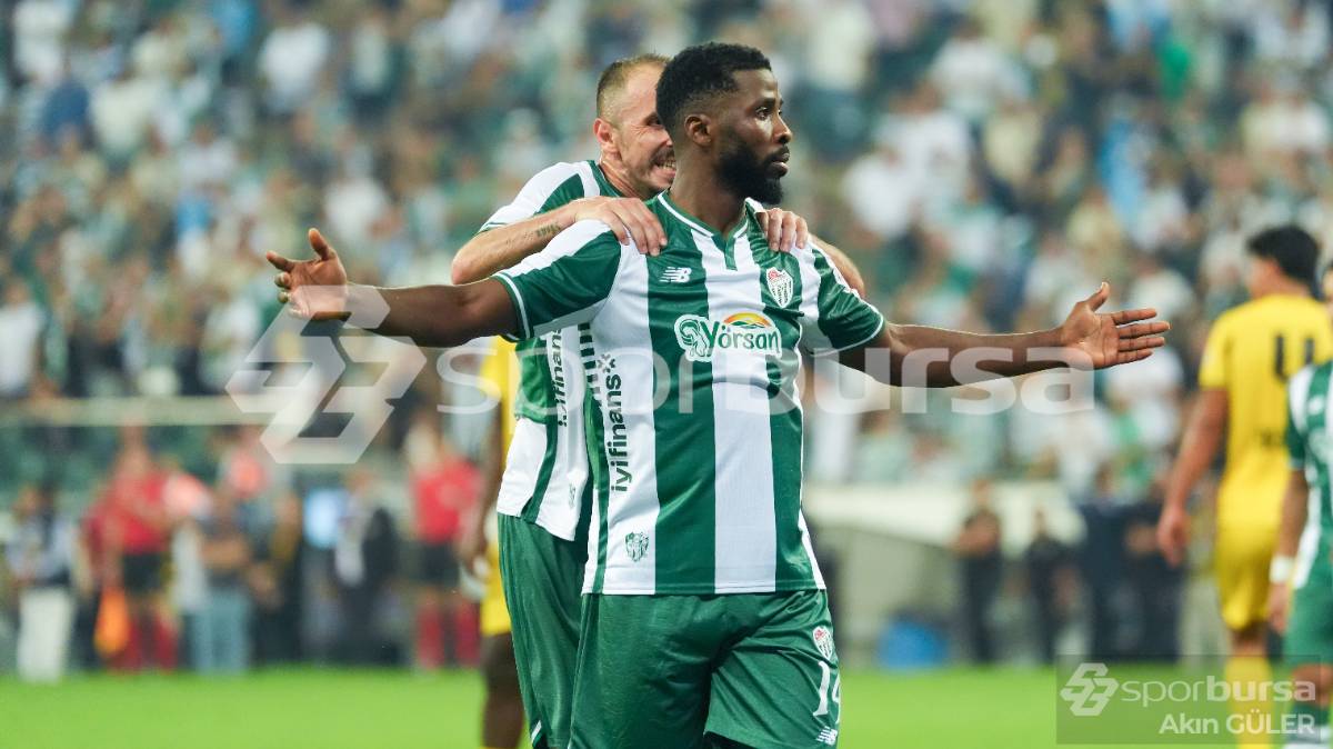 BURSASPOR - İSTANBULSPOR MAÇI FOTOĞRAFLARI