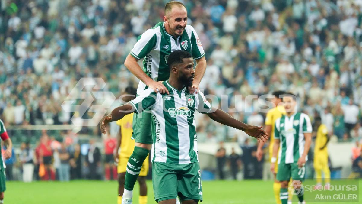 BURSASPOR - İSTANBULSPOR MAÇI FOTOĞRAFLARI