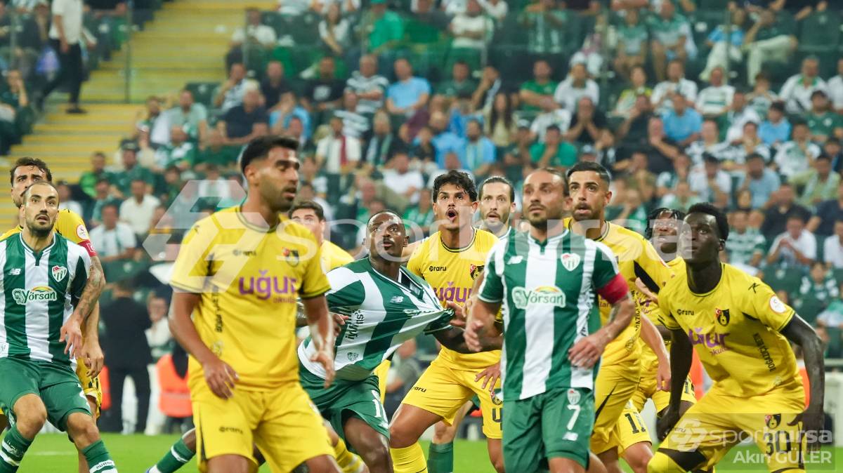 BURSASPOR - İSTANBULSPOR MAÇI FOTOĞRAFLARI