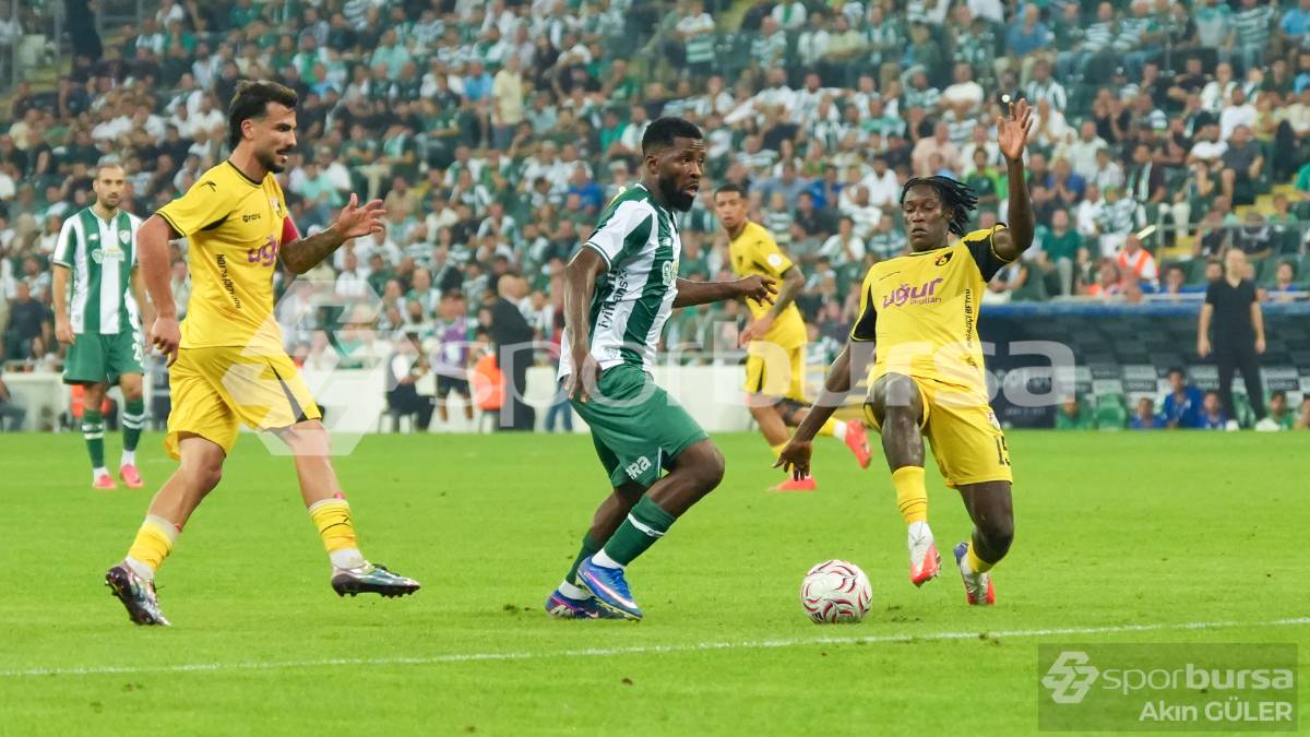 BURSASPOR - İSTANBULSPOR MAÇI FOTOĞRAFLARI