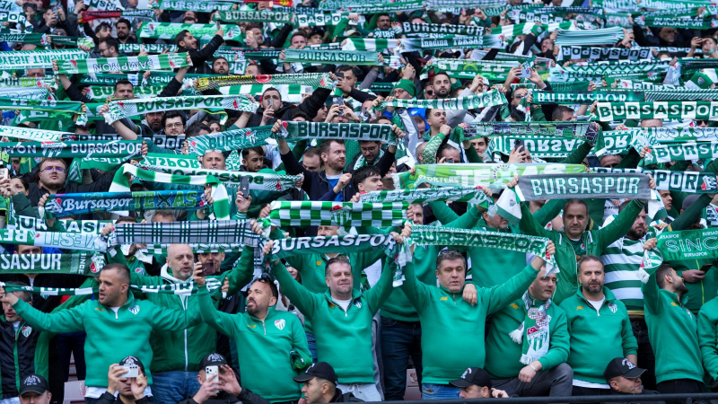 Bursaspor’dan kombinelerin transferi için uzatma açıklaması