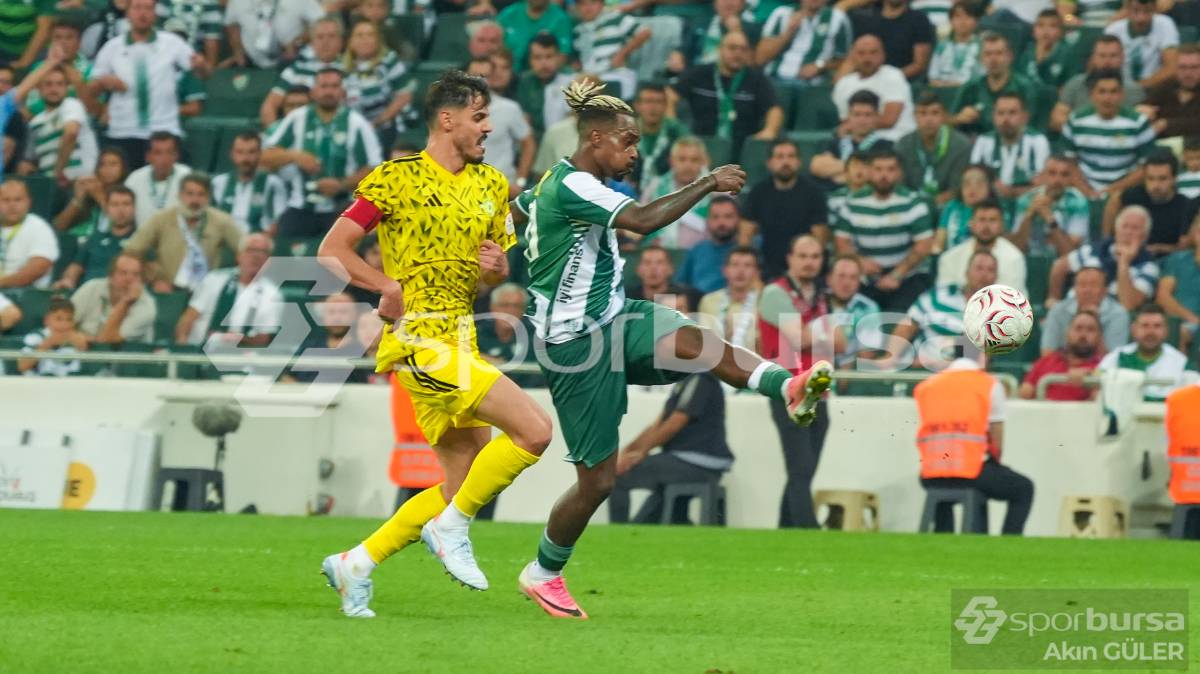 BURSASPOR -  ESENLER EROKSPOR MAÇ FOTOĞRAFLARI