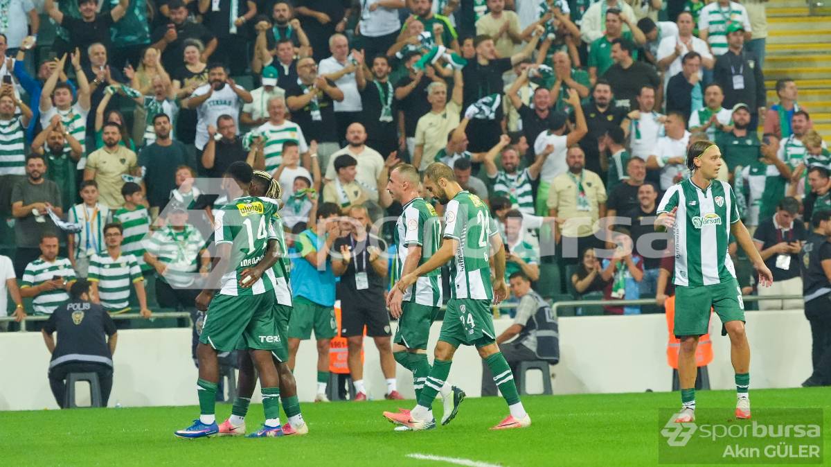 BURSASPOR -  ESENLER EROKSPOR MAÇ FOTOĞRAFLARI