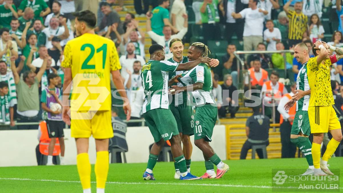 BURSASPOR -  ESENLER EROKSPOR MAÇ FOTOĞRAFLARI