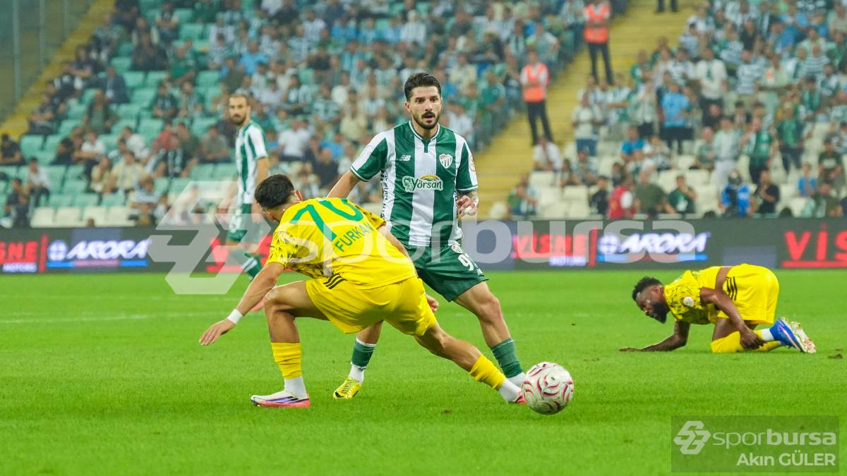 BURSASPOR -  ESENLER EROKSPOR MAÇ FOTOĞRAFLARI