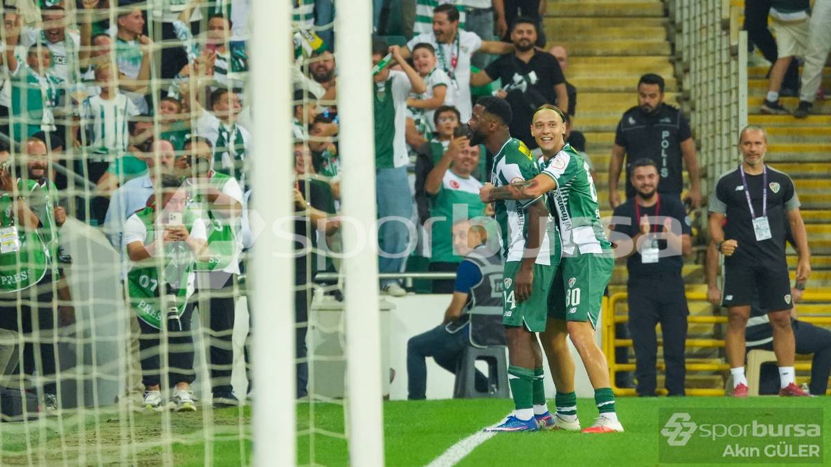 BURSASPOR -  ESENLER EROKSPOR MAÇ FOTOĞRAFLARI