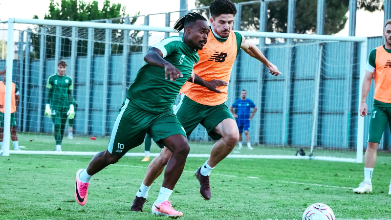 Bursaspor 3 puan parolasıyla Batman’a gidiyor