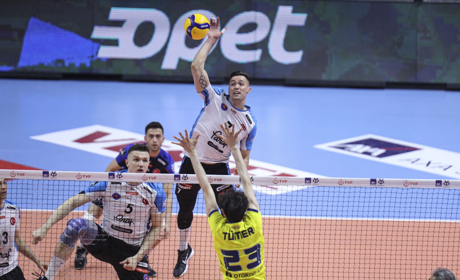Bursa'da şampiyon Halkbank
