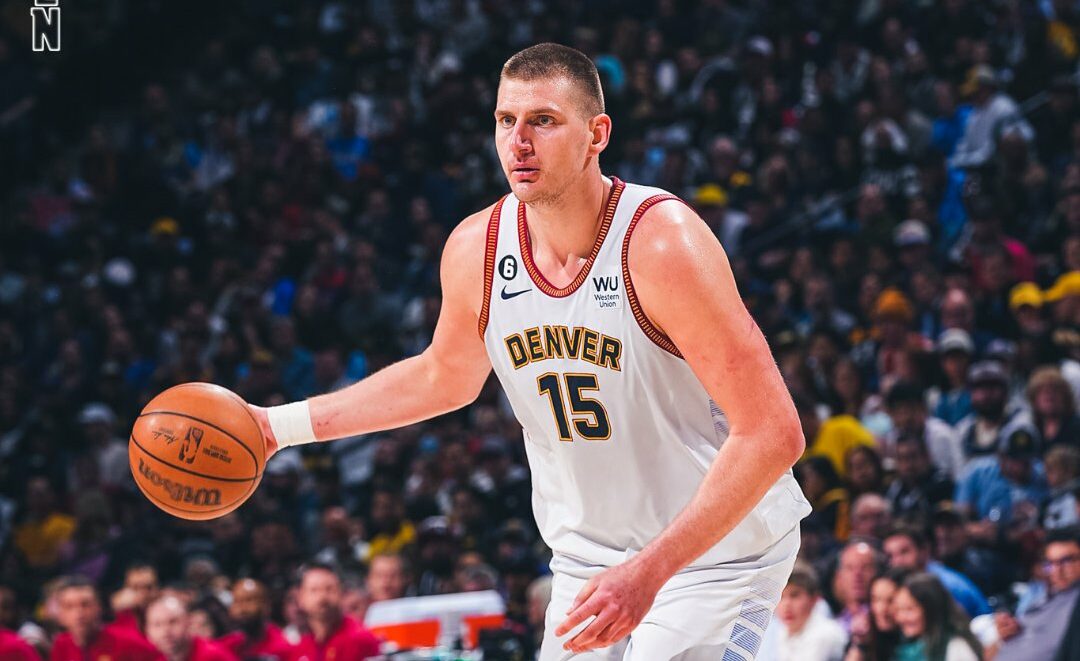 Jokic seriyi bitirdi!