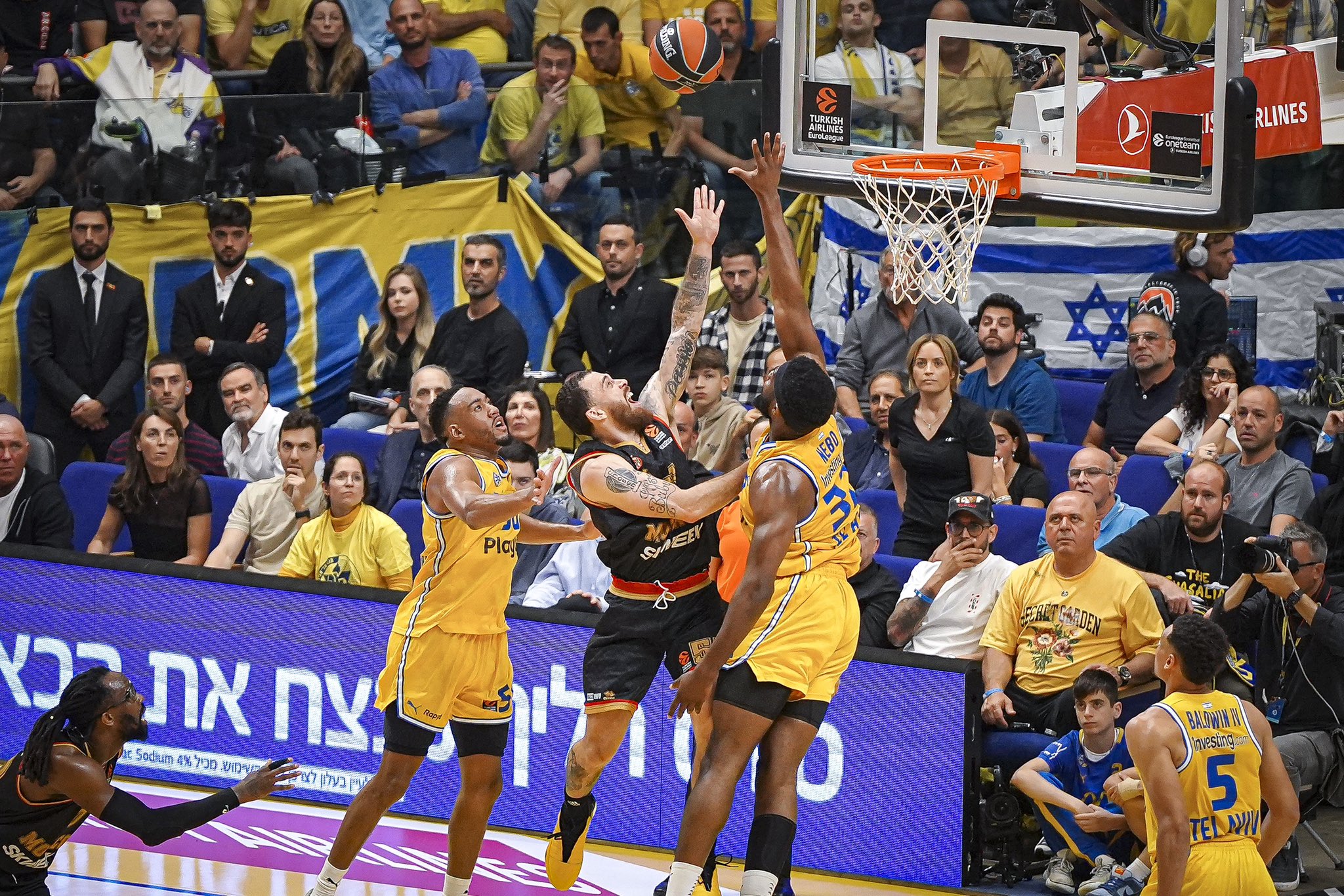 Monaco, Maccabi’den avantajı geri aldı