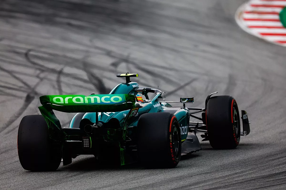 Fernando Alonso mutlu