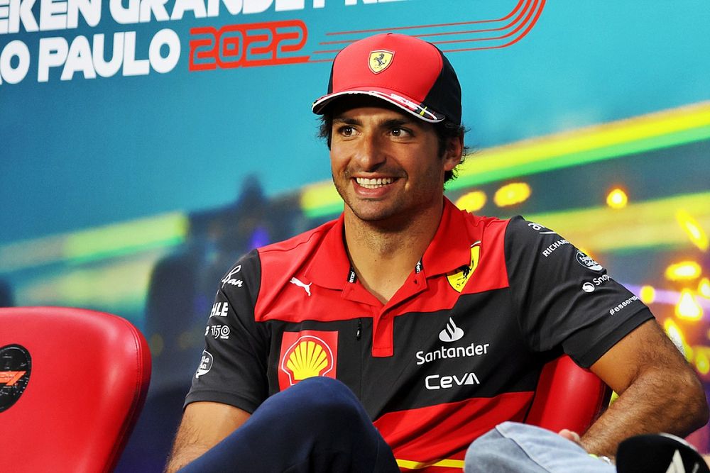 Sainz: Ferrari'de olmak bir ayrıcalık