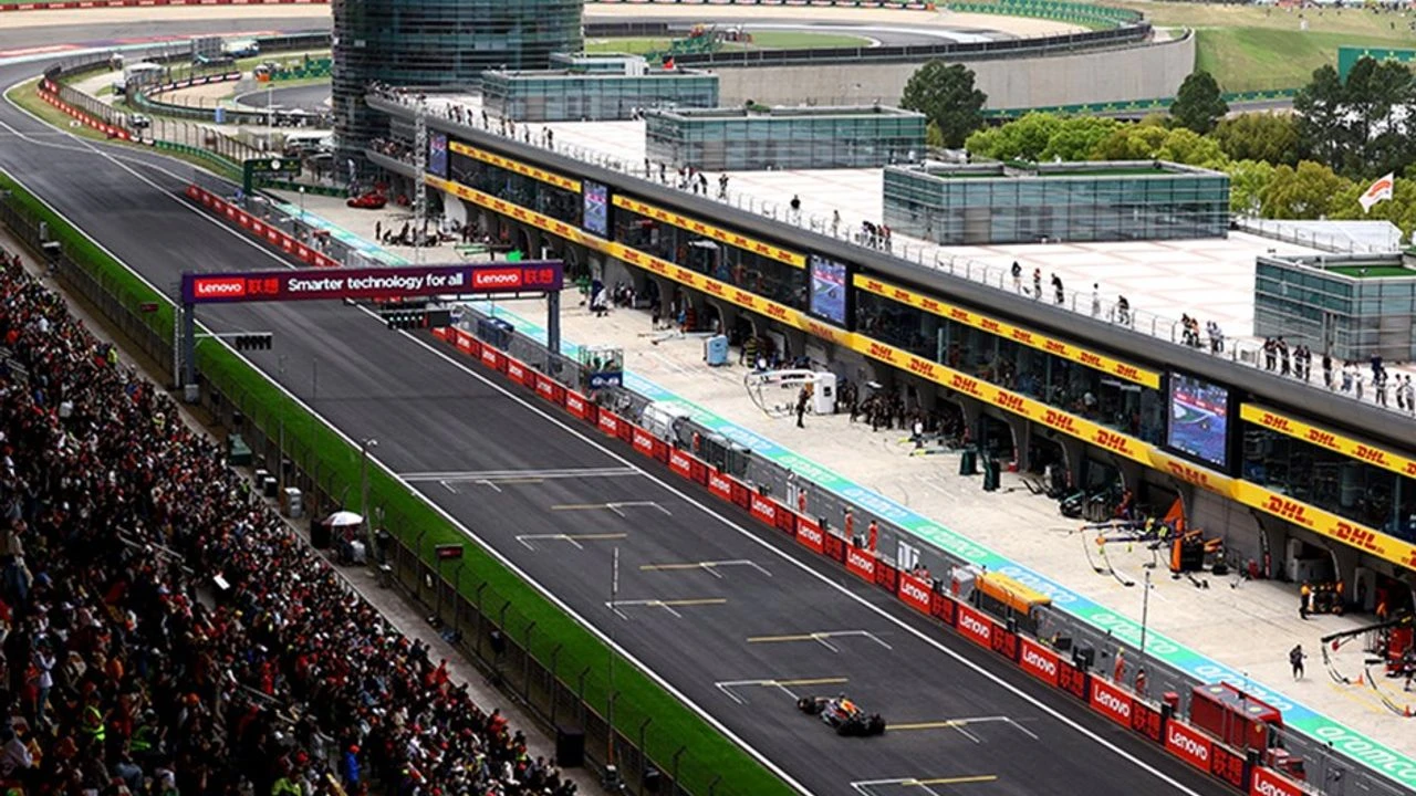 Formula 1'de heyecan Çin'de devam edecek