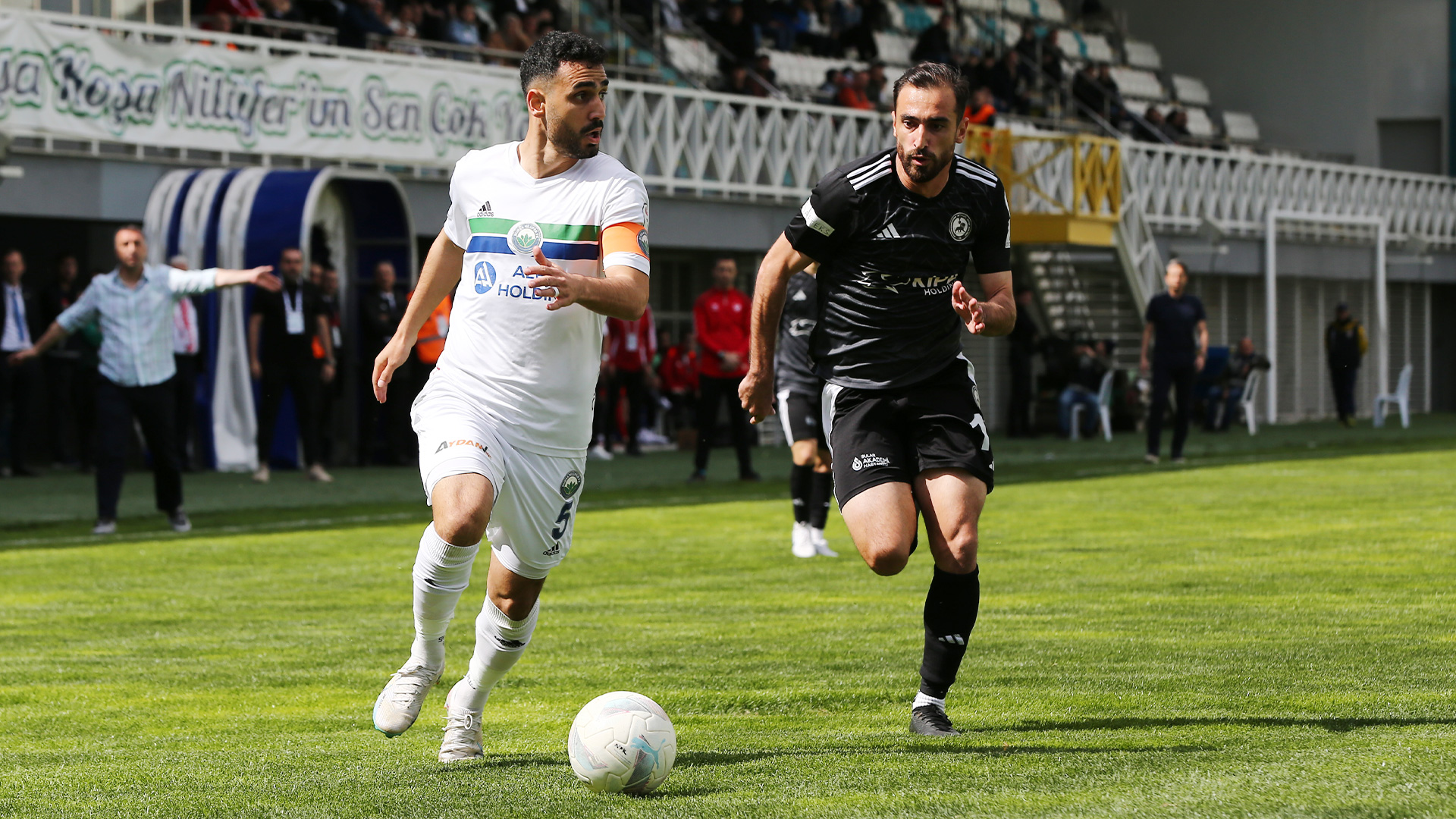 Bursa Nilüfer FK fırsat tepti!