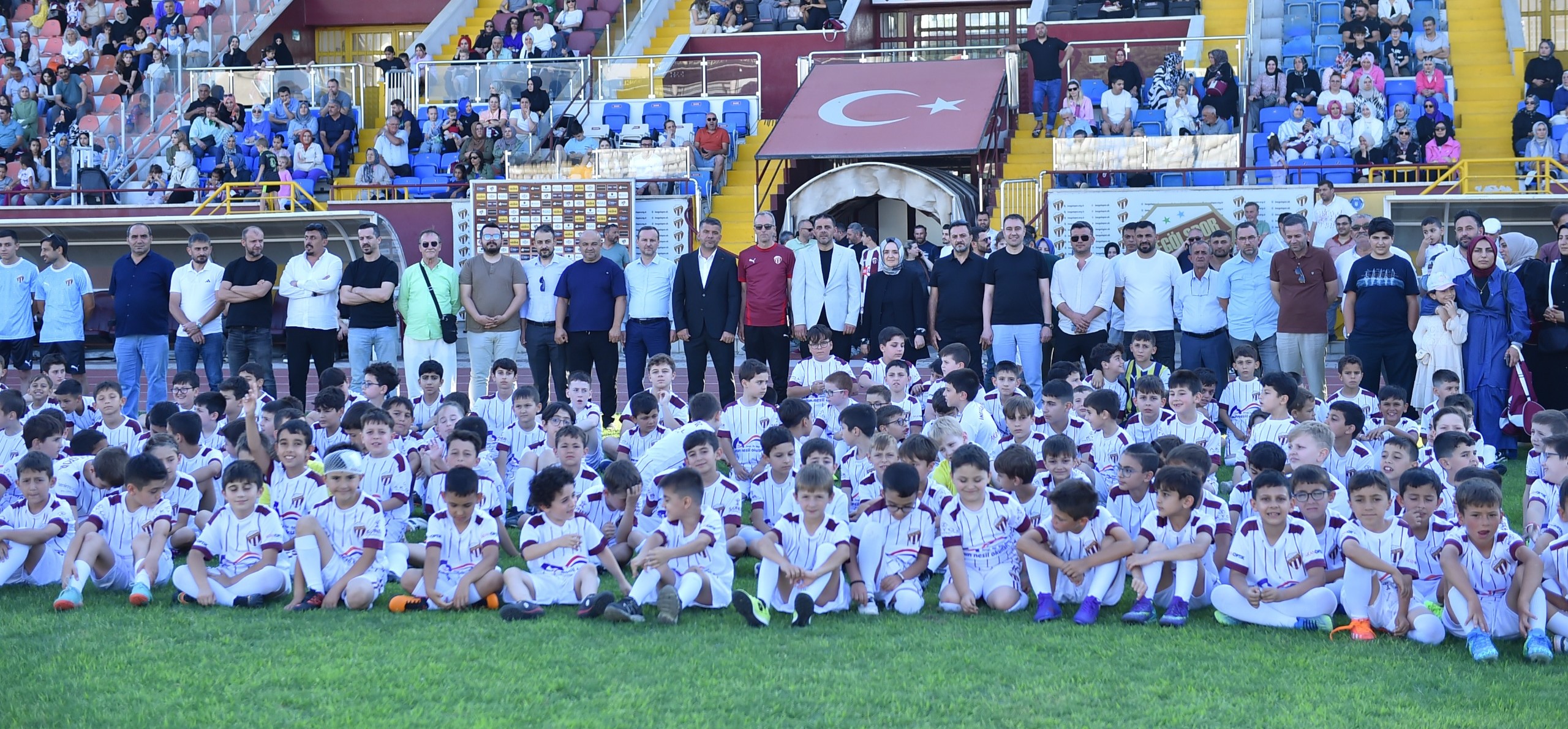 İnegölspor Yaz Futbol Okulu başladı