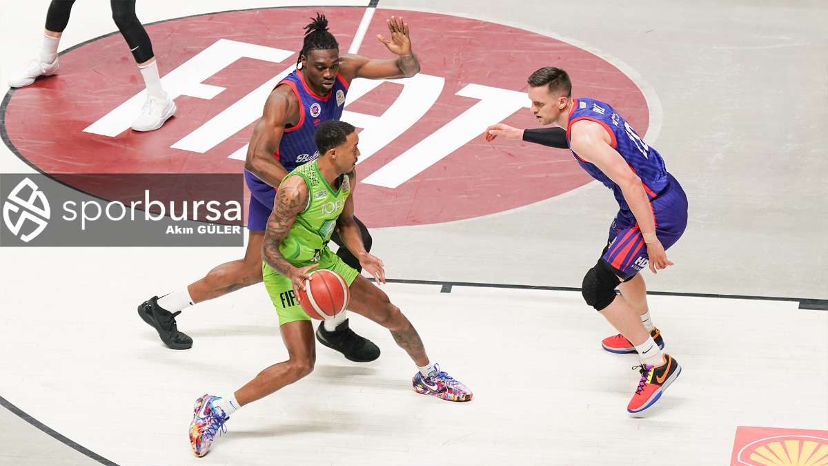 TOFAŞ - BAHÇEŞEHİR KOLEJİ MAÇ FOTOĞRAFLARI