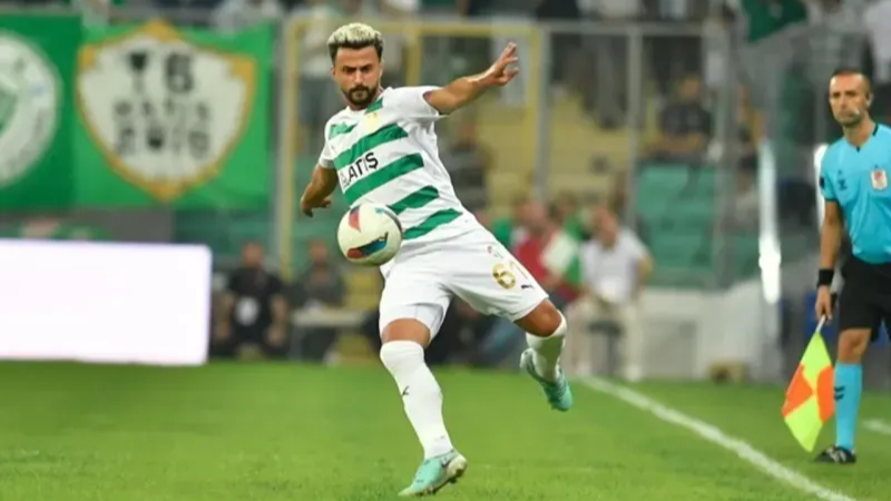 Furkan Saki Bursa'da kaldı!