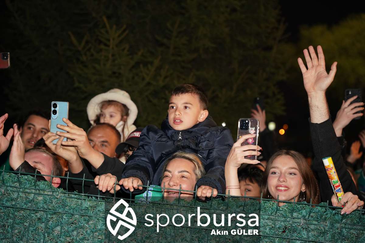 BURSASPOR ŞAMPİYONLUK KUTLAMASI