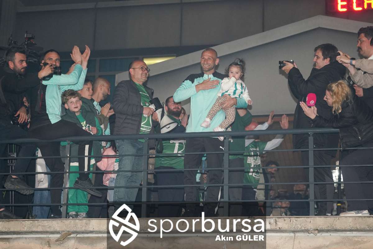BURSASPOR ŞAMPİYONLUK KUTLAMASI