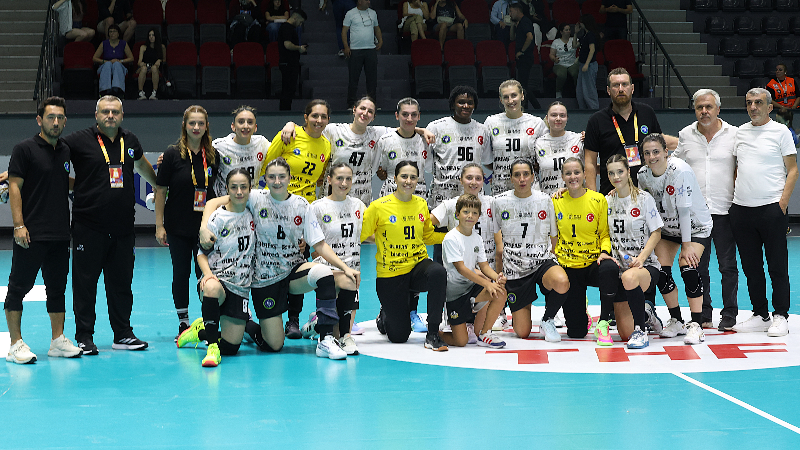 Büyükşehir finale vurdu