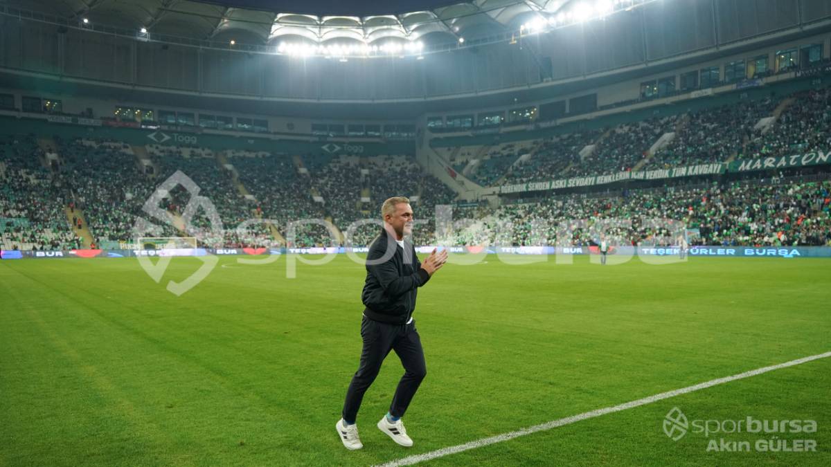 BURSASPOR - MENEMEN FK MAÇ FOTOĞRAFLARI