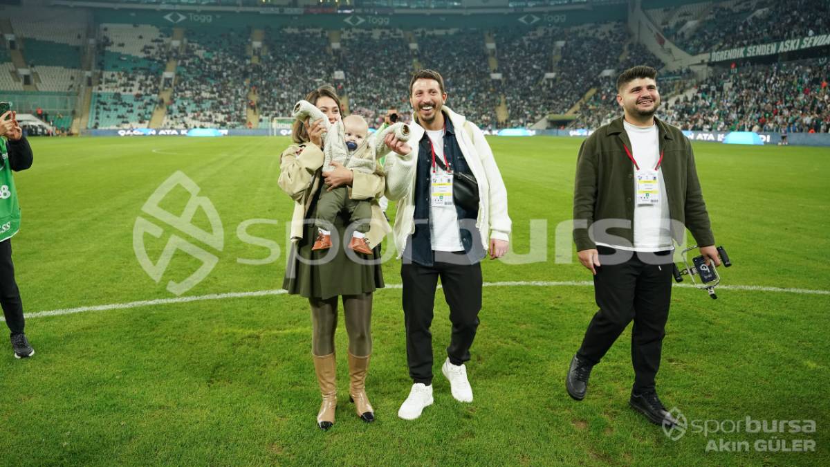 BURSASPOR - MENEMEN FK MAÇ FOTOĞRAFLARI