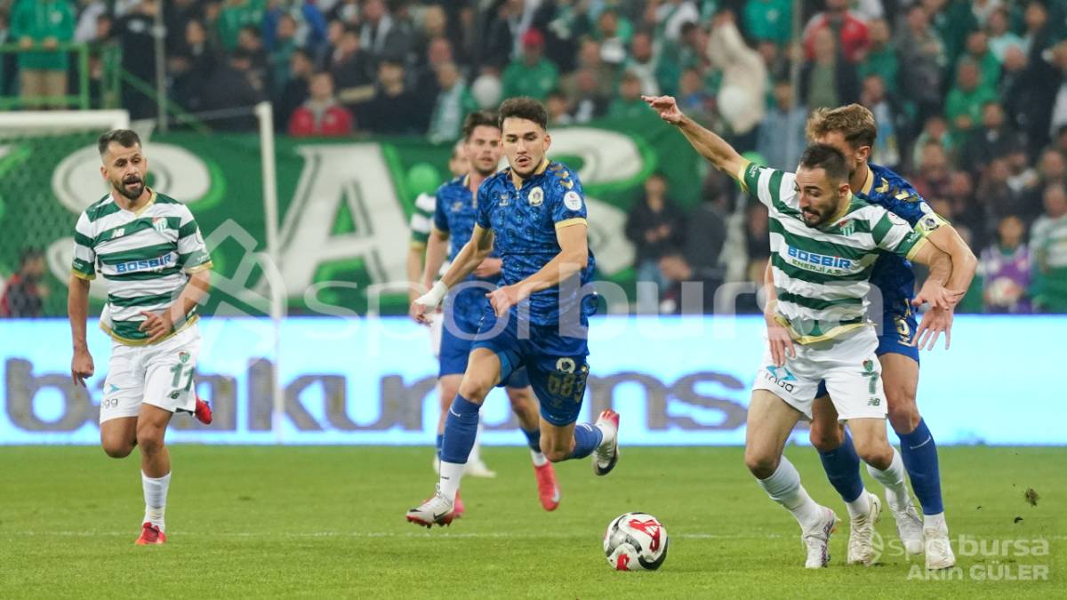 BURSASPOR - MENEMEN FK MAÇ FOTOĞRAFLARI