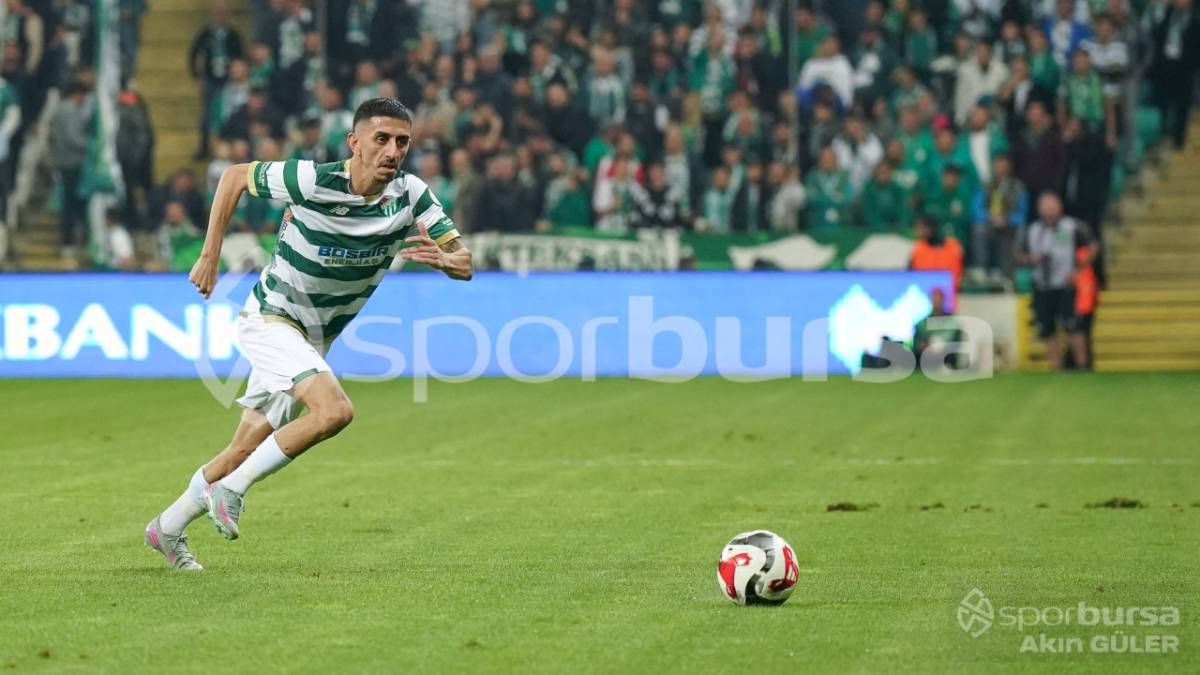 BURSASPOR - MENEMEN FK MAÇ FOTOĞRAFLARI